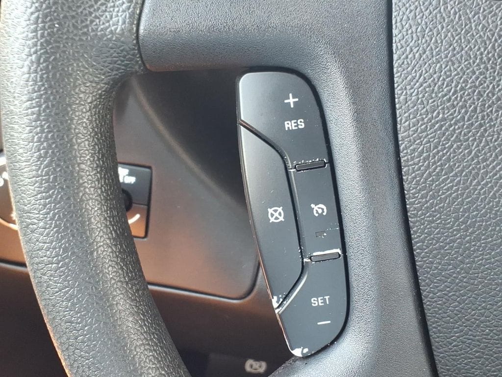 2018 Chevrolet Express Passenger LT - Photo 9