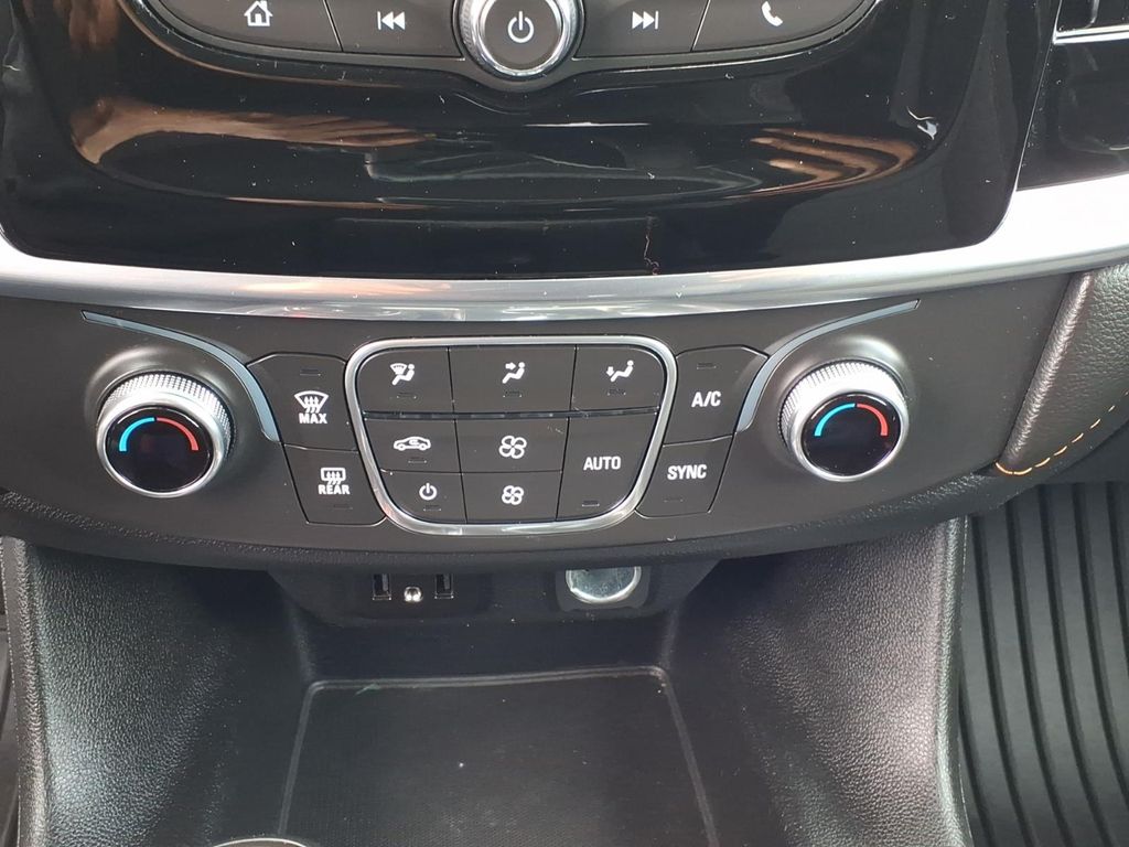 used 2020 Chevrolet Traverse car, priced at $17,599