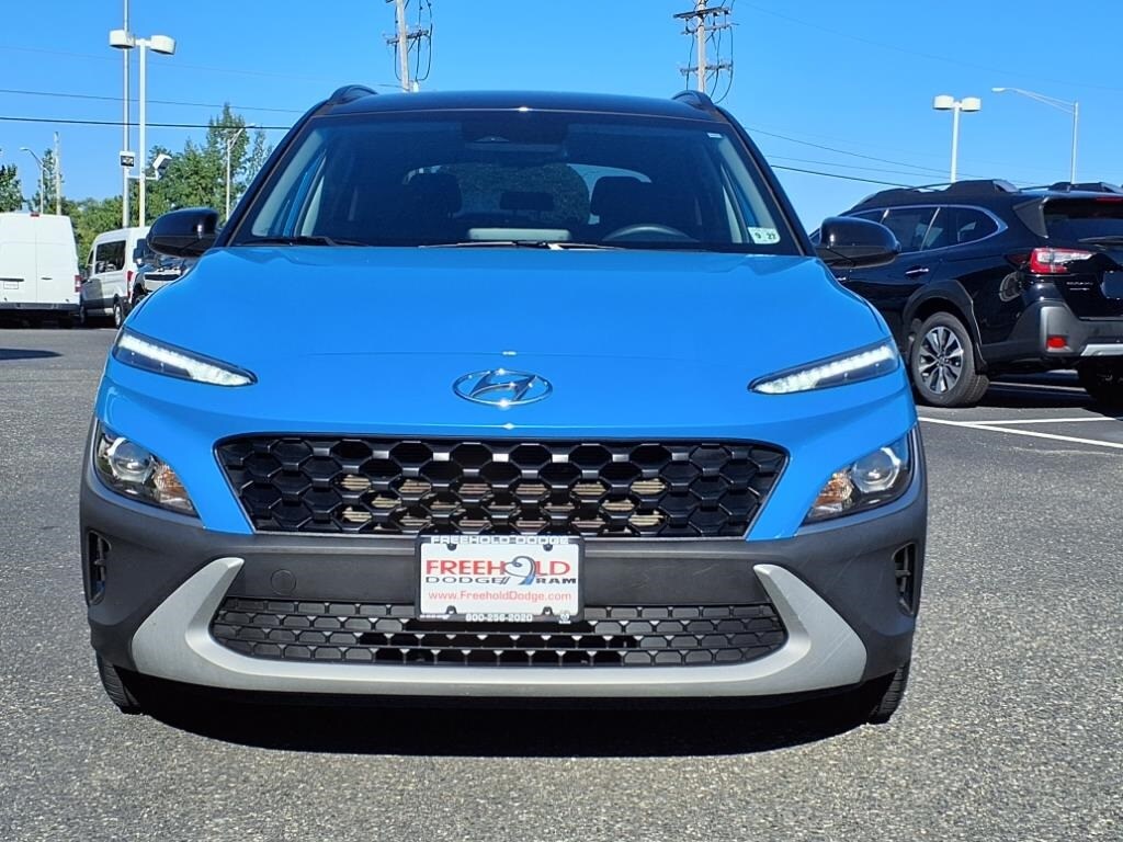 2023 Hyundai Kona SEL photo 2
