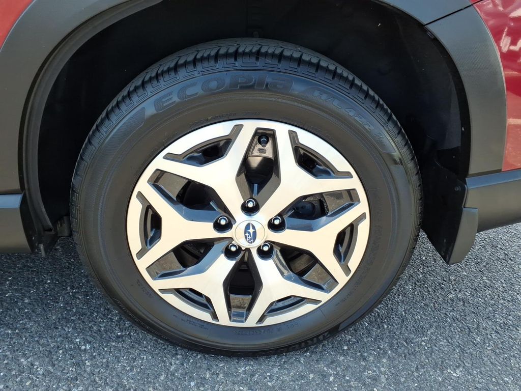 2023 Subaru Forester Premium - Photo 18