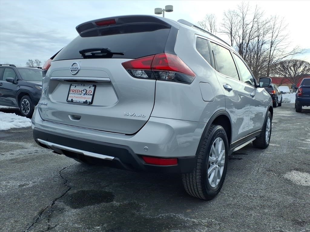 used 2020 Nissan Rogue car, priced at $13,900