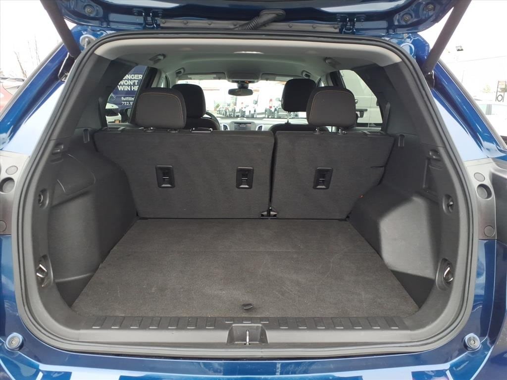 used 2023 Chevrolet Equinox car, priced at $19,900