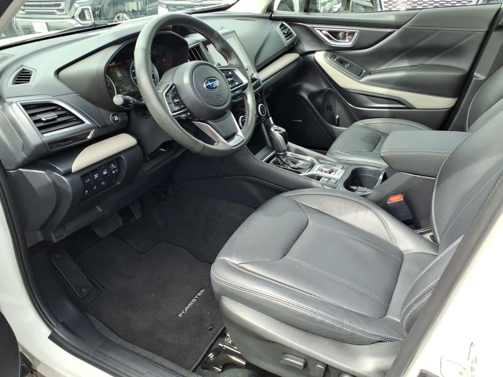 2023 Subaru Forester Limited - Photo 14
