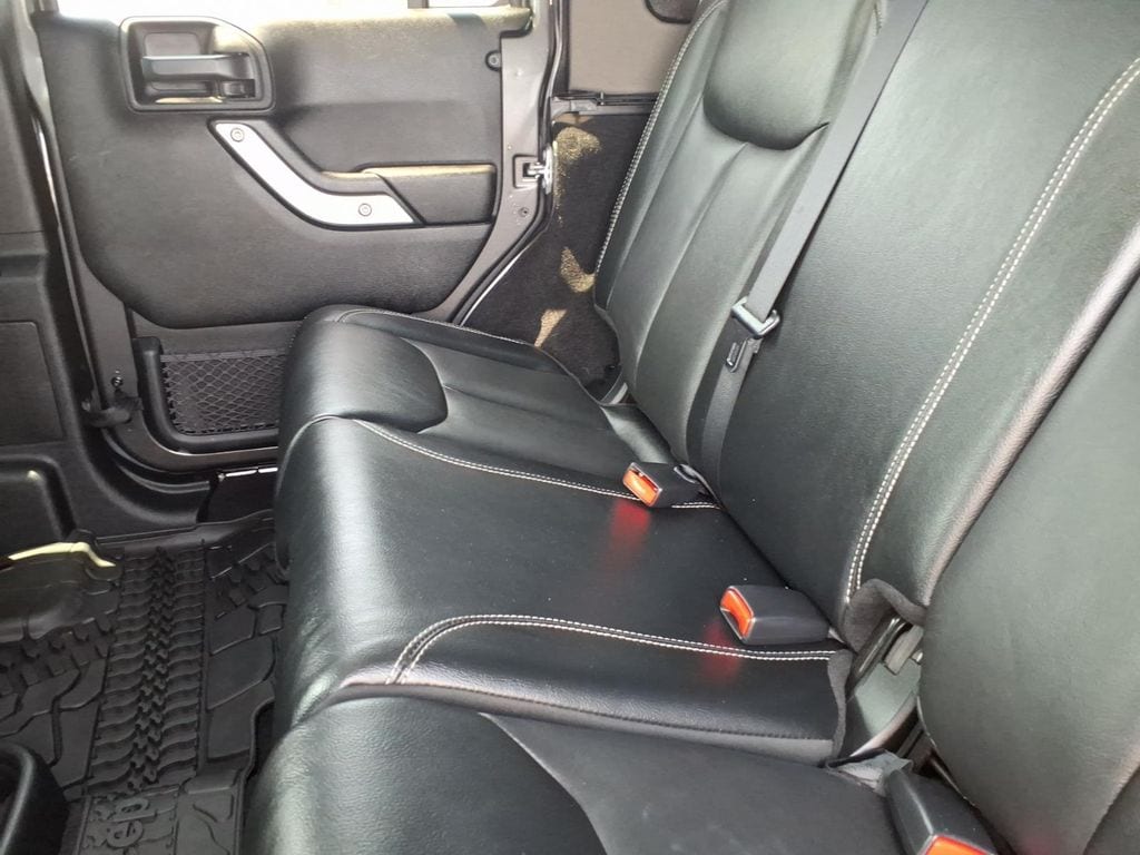 2016 Jeep Wrangler Unlimited Rubicon - Photo 12