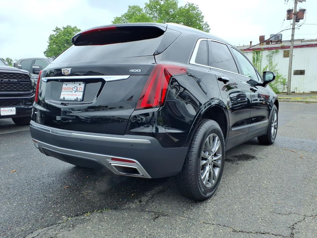 used 2021 Cadillac XT5 car, priced at $26,399