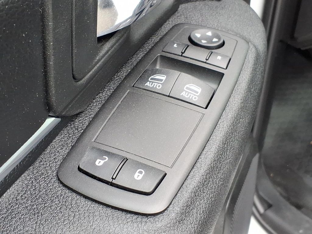 2022 RAM Ram 1500 Classic Tradesman - Photo 12