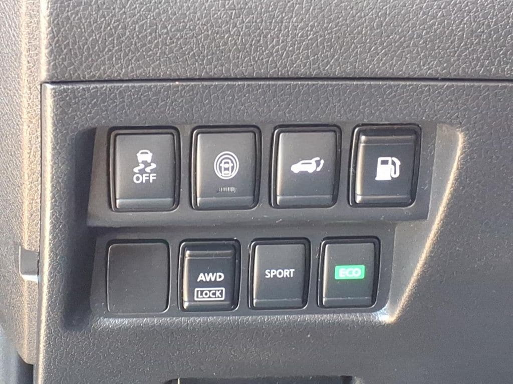 used 2020 Nissan Rogue car, priced at $13,599