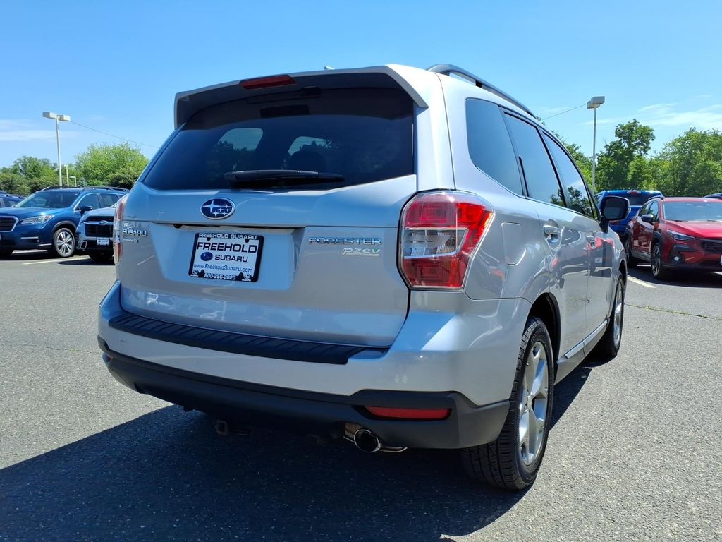 2016 Subaru Forester i Touring - Photo 20