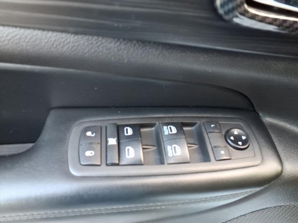 used 2021 Jeep Grand Cherokee car, priced at $24,900