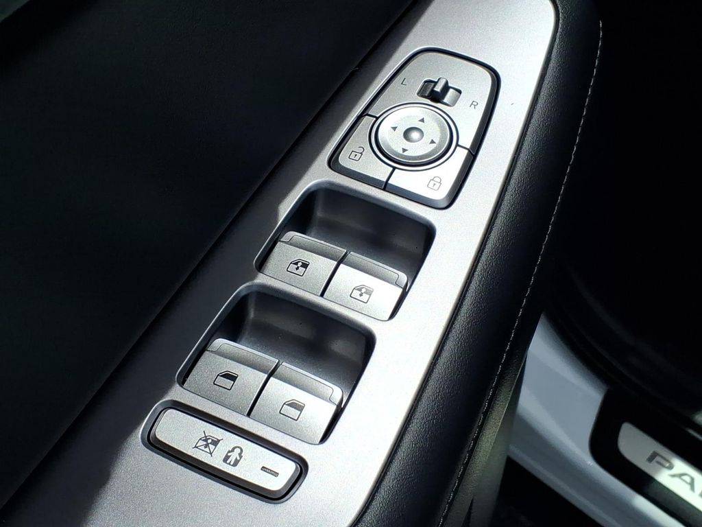 2023 Hyundai Palisade Limited - Photo 11