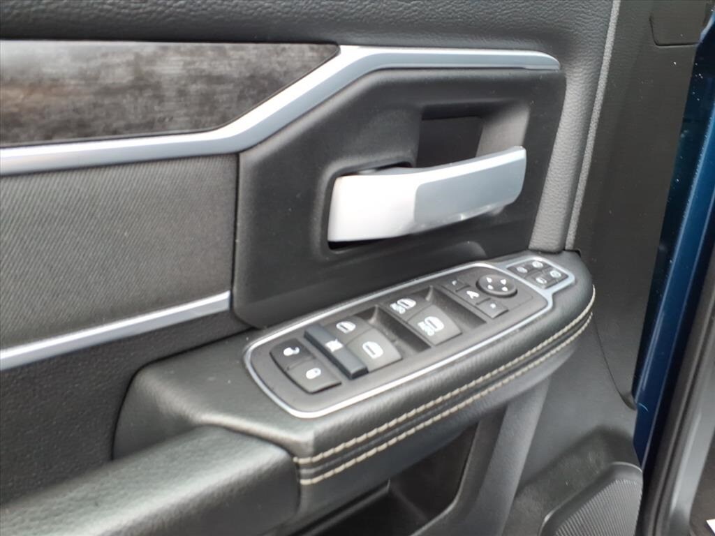 2024 Ram 2500 Big Horn photo 4