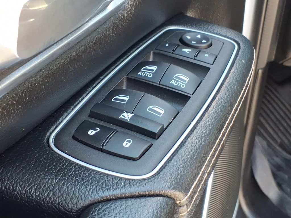2023 RAM Ram 1500 Pickup Laramie - Photo 11