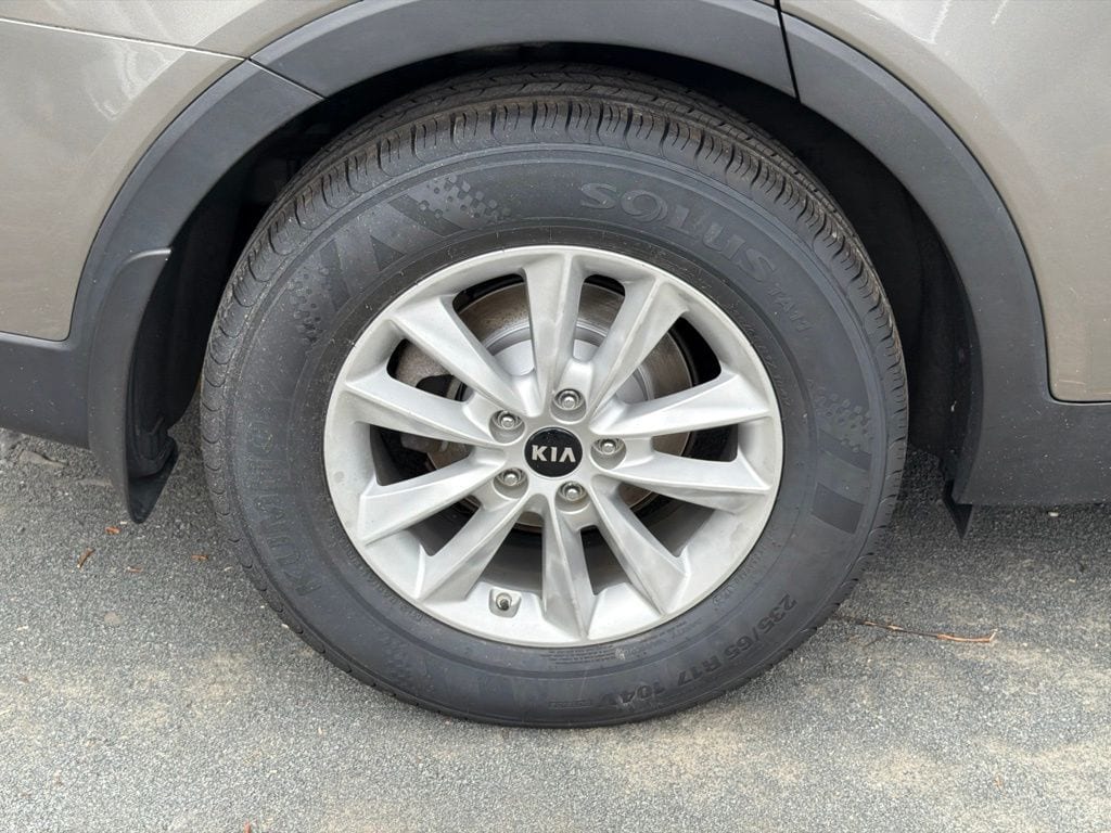 2019 Kia Sorento LX - Photo 7