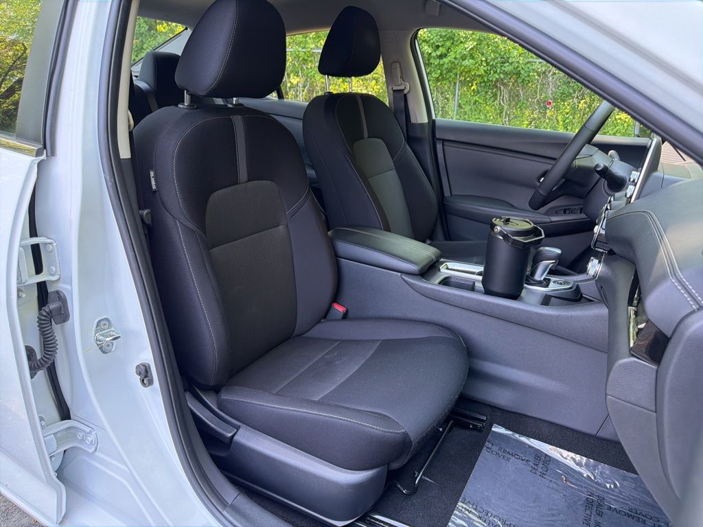2023 Nissan Sentra SV - Photo 9