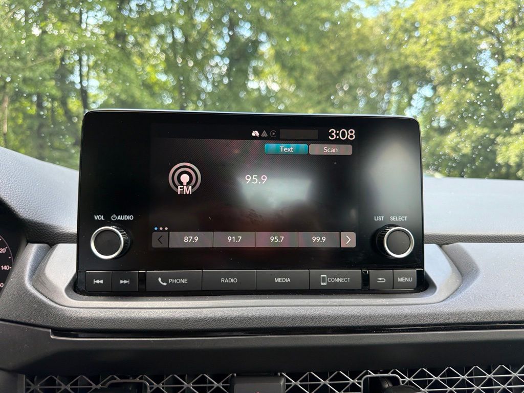 2025 Honda Accord SE - Photo 23