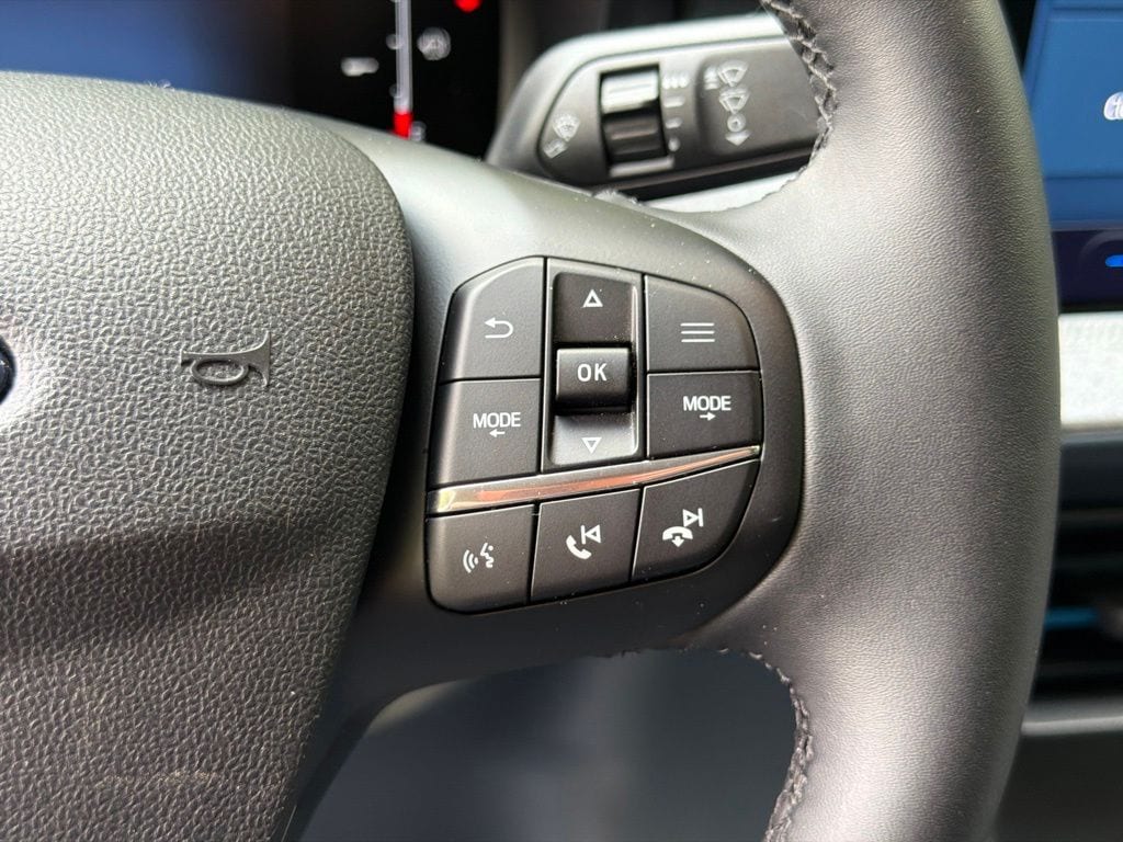 2025 Ford Maverick XLT - Photo 23