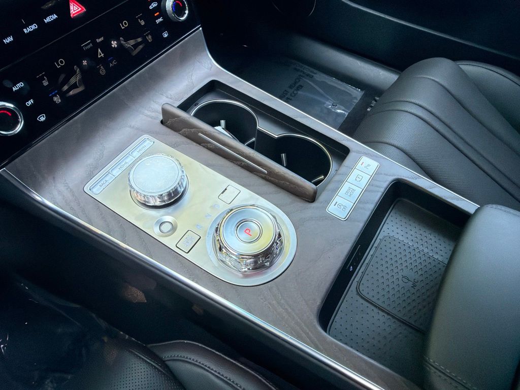 2026 GENESIS G80 Advanced - Photo 28