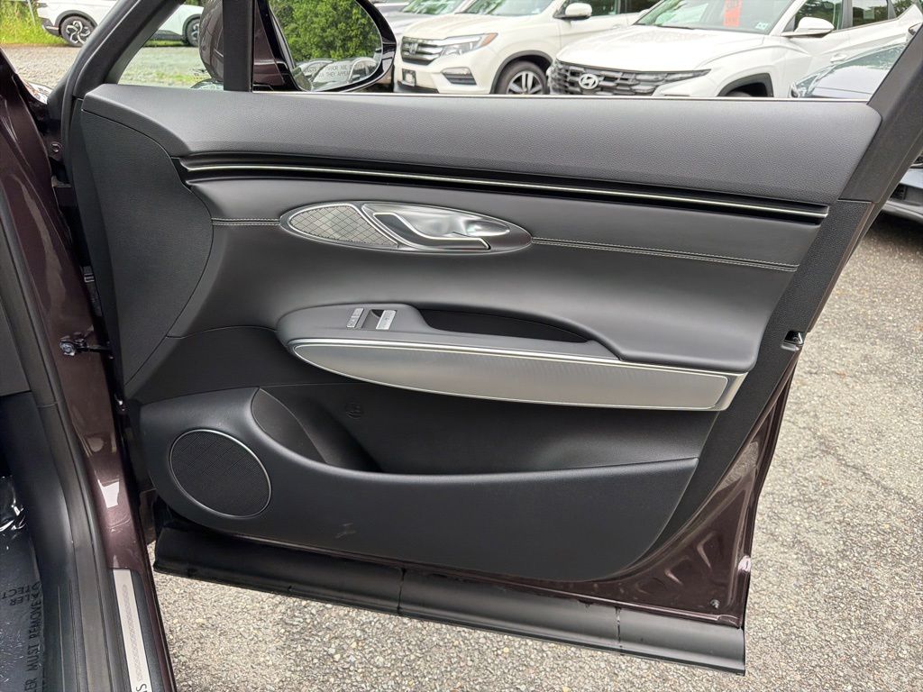 2023 GENESIS GV70 Standard - Photo 10