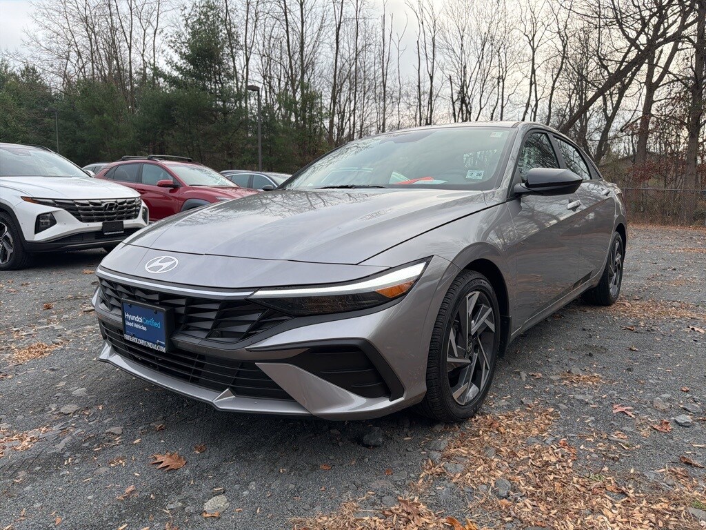 Used 2025 Hyundai Elantra SEL Sport Sedan