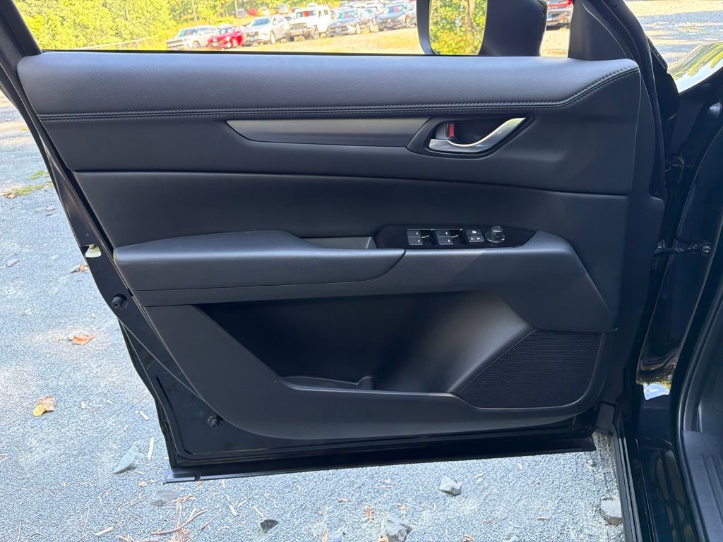 2024 Mazda CX-5 S Preferred package - Photo 18