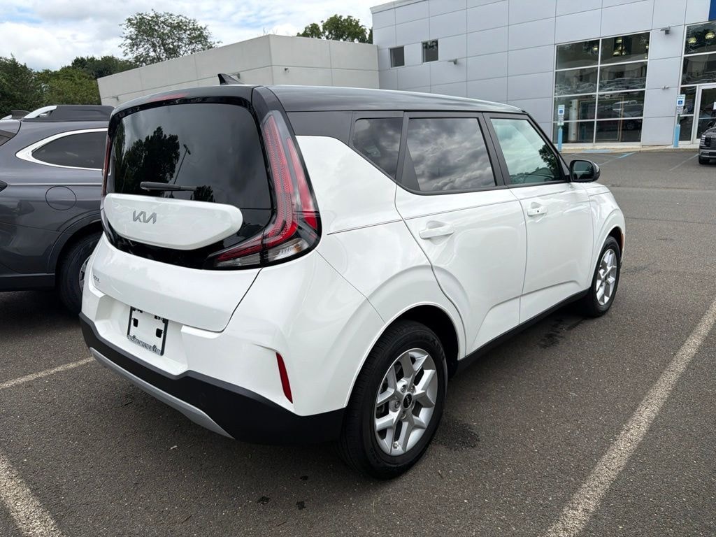 Used 2024 Kia Soul S Hatchback