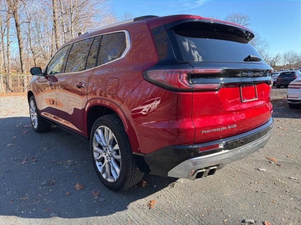 Used 2024 GMC Acadia Denali SUV