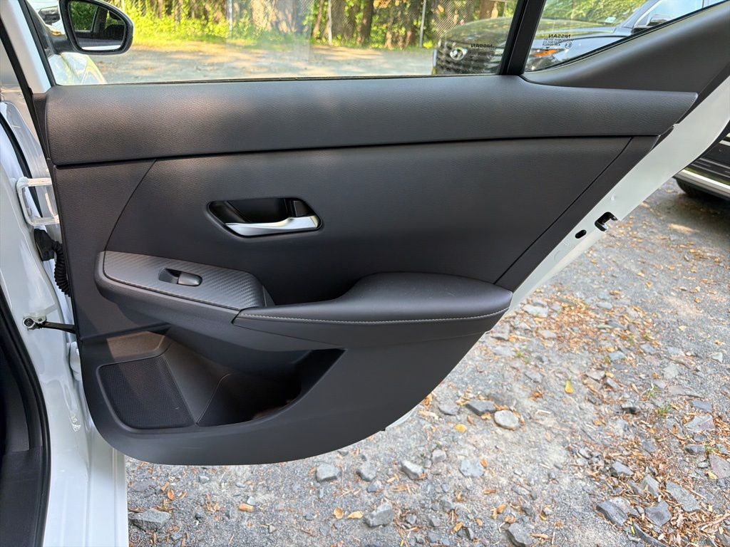 2023 Nissan Sentra SV - Photo 12