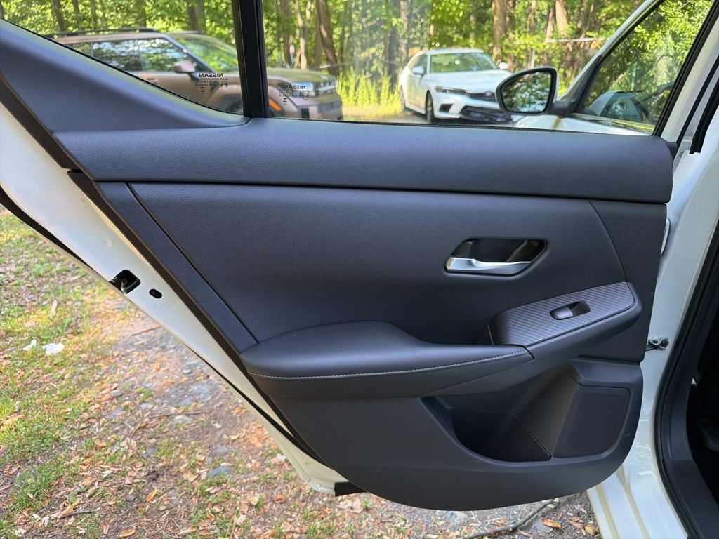 2023 Nissan Sentra SV - Photo 14