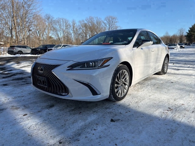 2019 Lexus ES