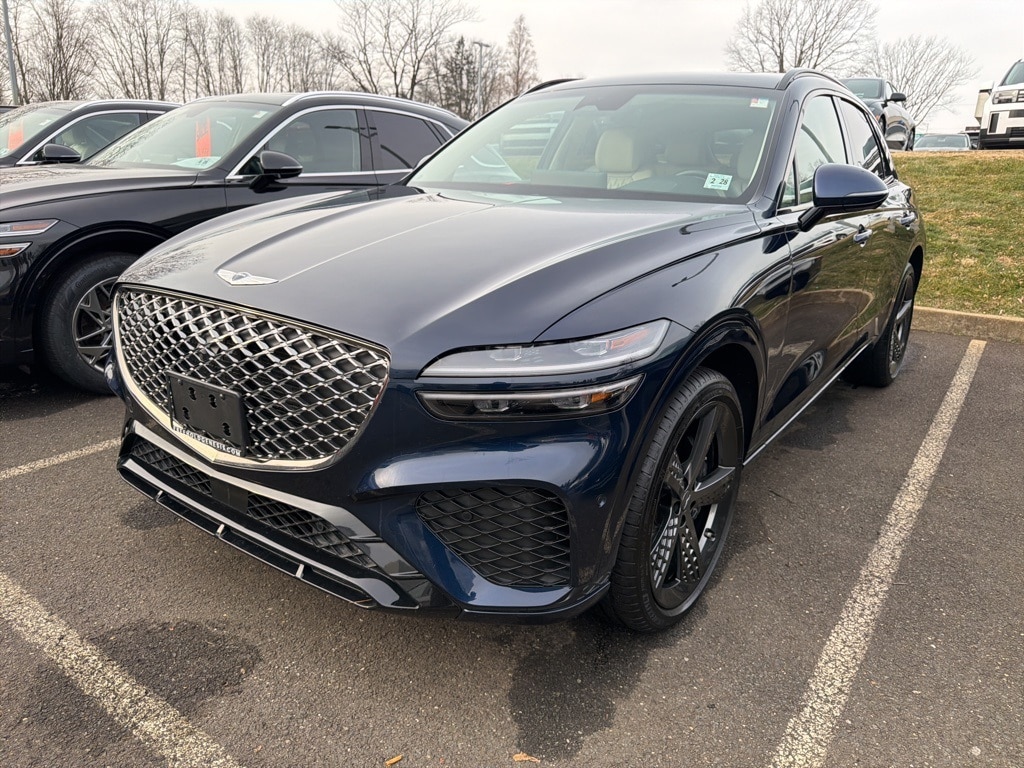 2023 GENESIS GV70 Sport's photo