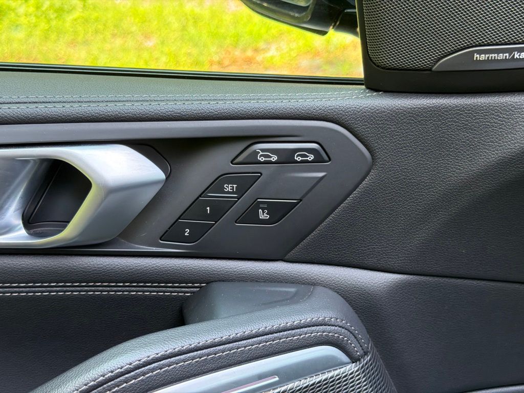 2021 BMW X6 M50i - Photo 21