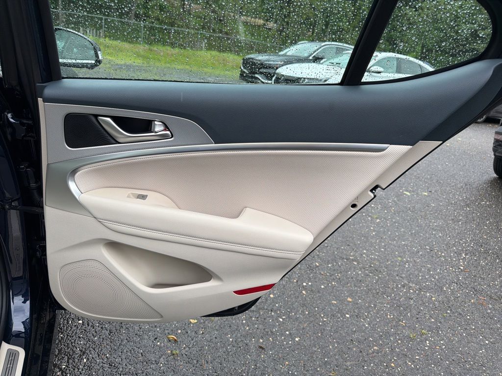 2026 GENESIS G70 Prestige - Photo 13