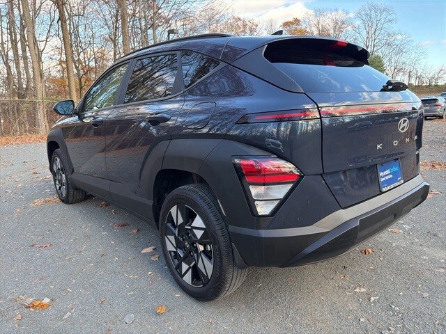 2024 Hyundai Kona SEL photo 3