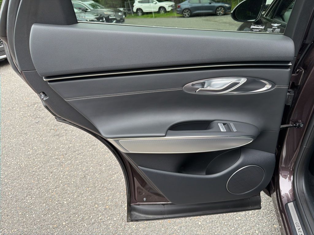 2023 GENESIS GV70 Standard - Photo 16