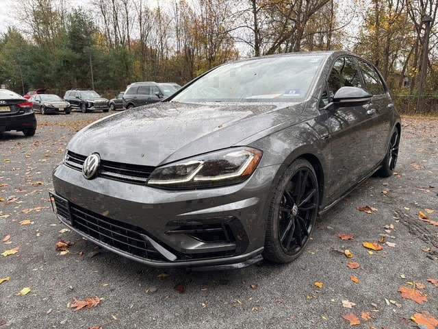 2019 Volkswagen Golf R R's photo