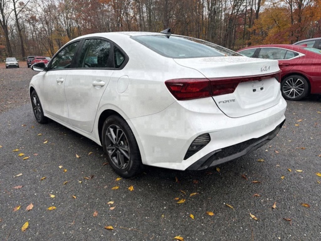 Used 2023 Kia Forte LXS Sedan