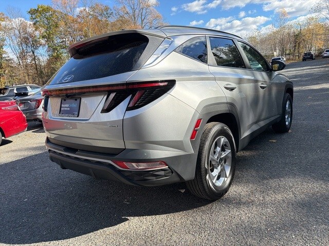 2023 Hyundai Tucson SEL photo 2