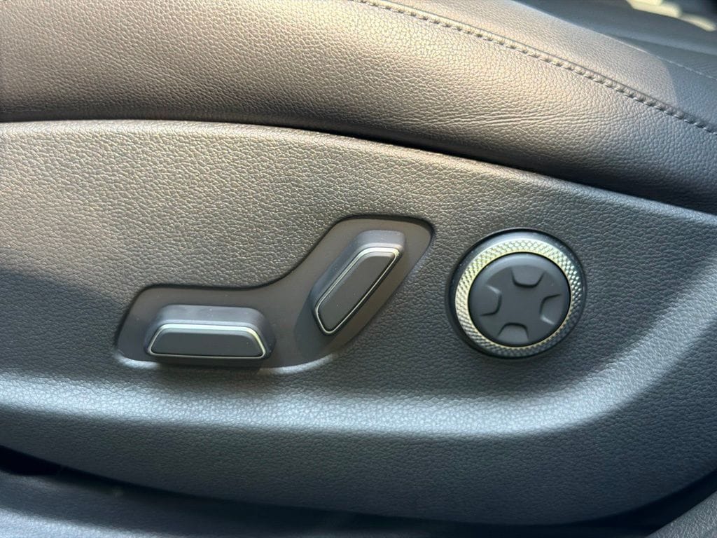 2026 GENESIS G80 Advanced - Photo 18
