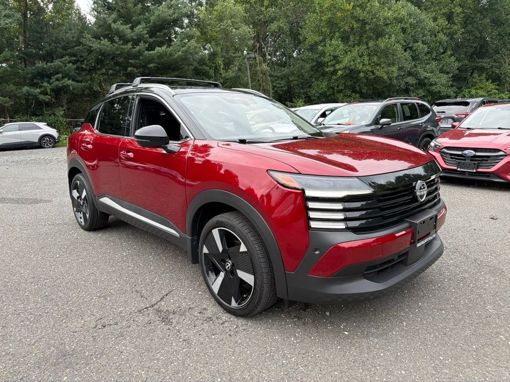 Used 2025 Nissan Kicks SR SUV