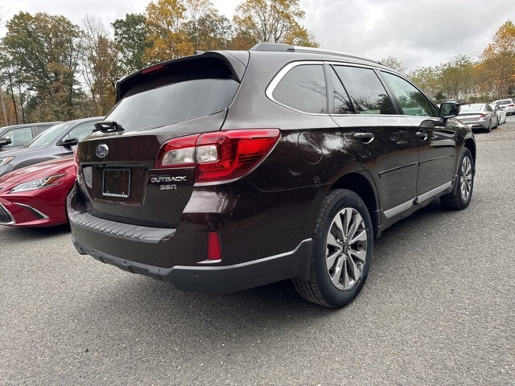 Used 2017 Subaru Outback 3.6R SUV