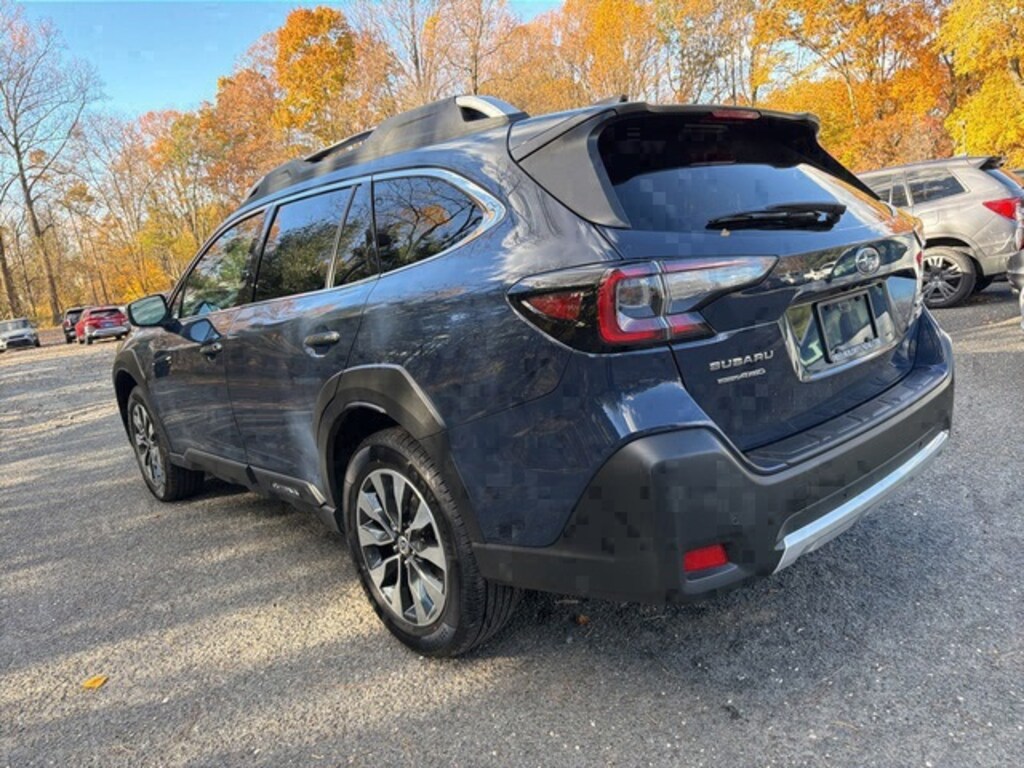 Used 2024 Subaru Outback Touring SUV