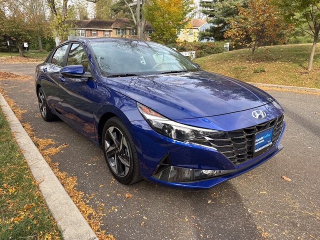 Used 2022 Hyundai Elantra SEL Sedan