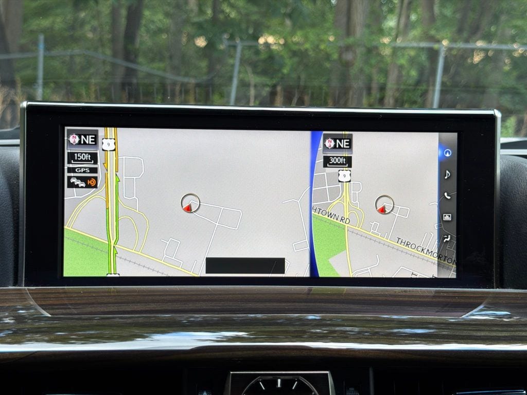 2021 Lexus LX 570 - Photo 28