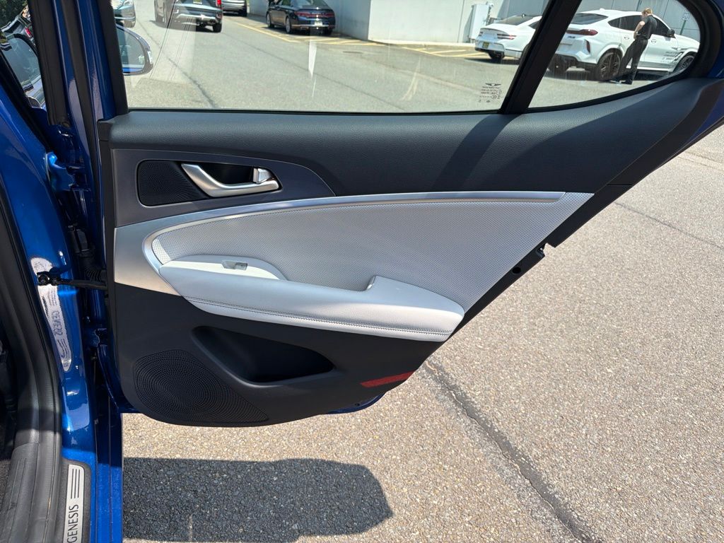2024 GENESIS G70 Sport Advanced - Photo 12