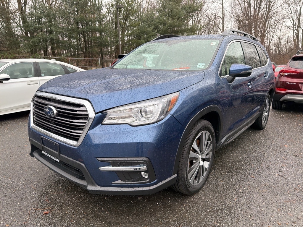2022 Subaru Ascent Limited's photo