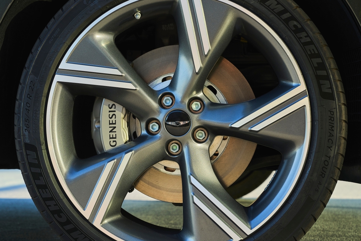 Wheel of a Genesis lease deal vehicle