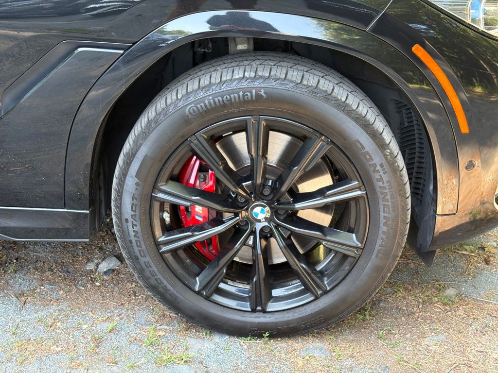 2021 BMW X6 M50i - Photo 8