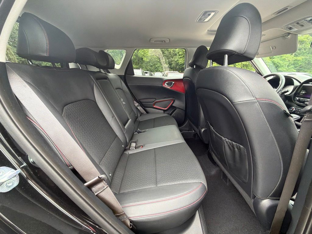 2024 Kia Soul GT-Line - Photo 11