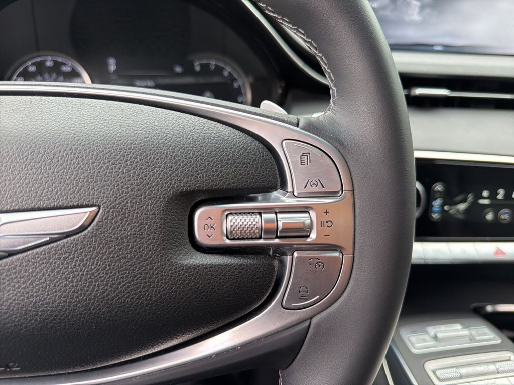 2023 GENESIS GV70 Standard - Photo 23