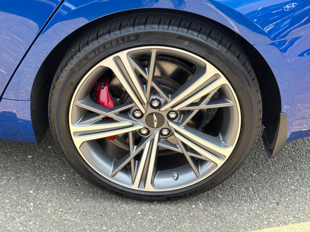 2024 GENESIS G70 Sport Advanced - Photo 6